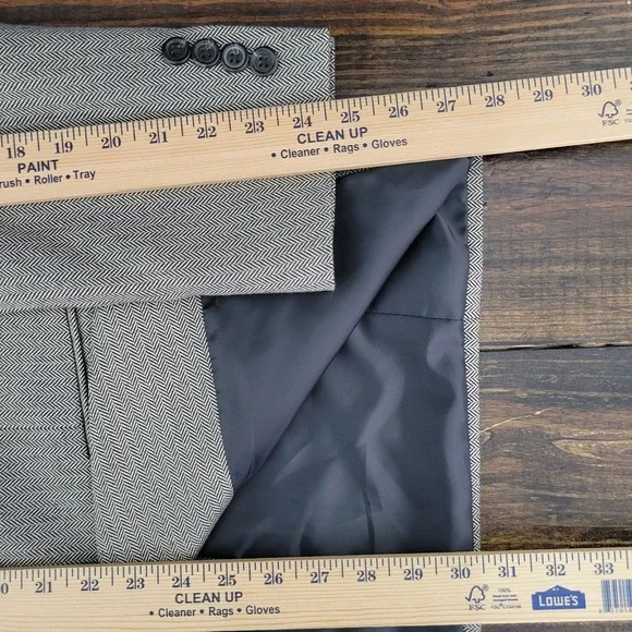 Chaps Men's Sport Coat Blazer Two Button Light Brown Herringbone‎ Poly Blend 42R